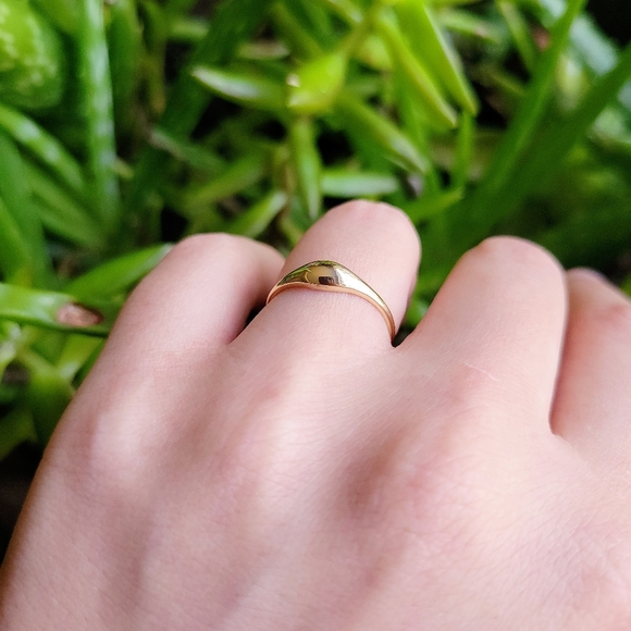 Handmade Solid 14K Gold Dainty Drop Baguette Ring, size 5.5 - Picture 11 of 16